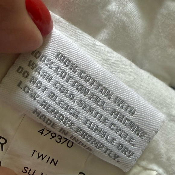 Serena & Lily Twin White Quilt Hand Stitched Blue Channeling Thread 68x86